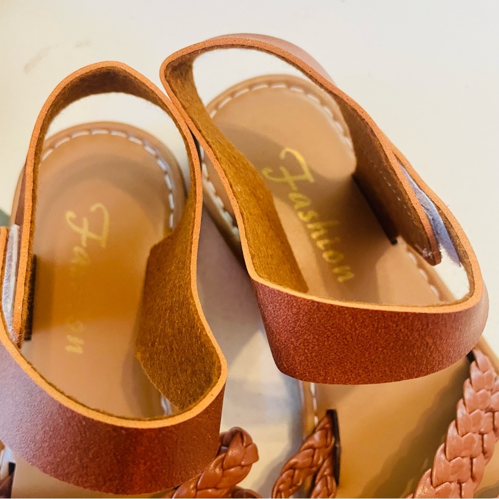 GORGLITTER Braided Strappy Sandal - Picture 4 of 9